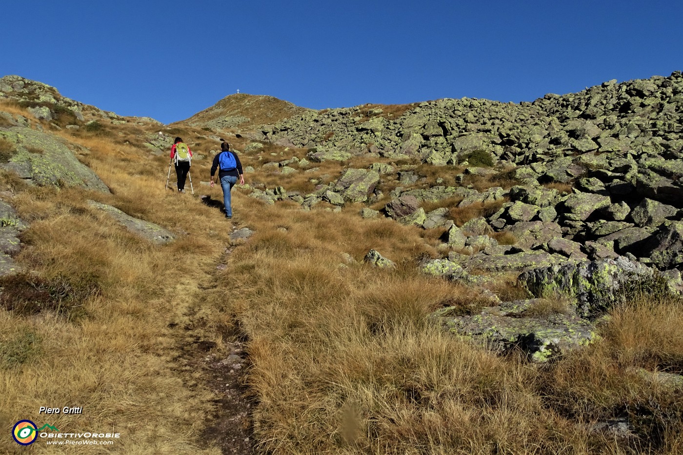 36 Salendo alla Cima di Mezzeno.JPG